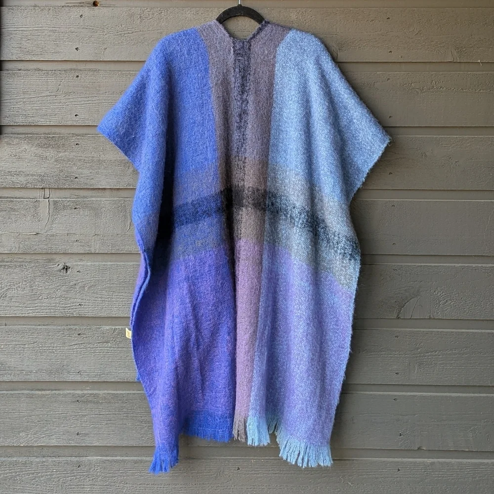 VTG 70s Bechamel Glentex Blue Lavender Black Ruana Wrap Fringe One Size